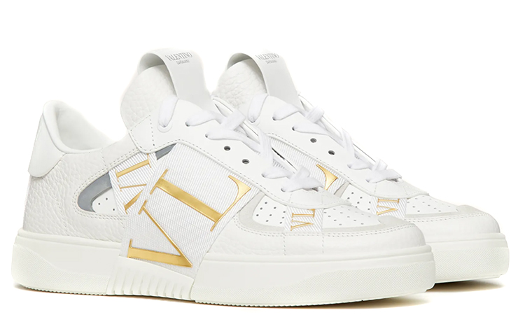 Lookbook (W) Valentino Garavani Sneaker 'Putih Emas' Bercirikan Top Rendah VW2S0V66KIGV22