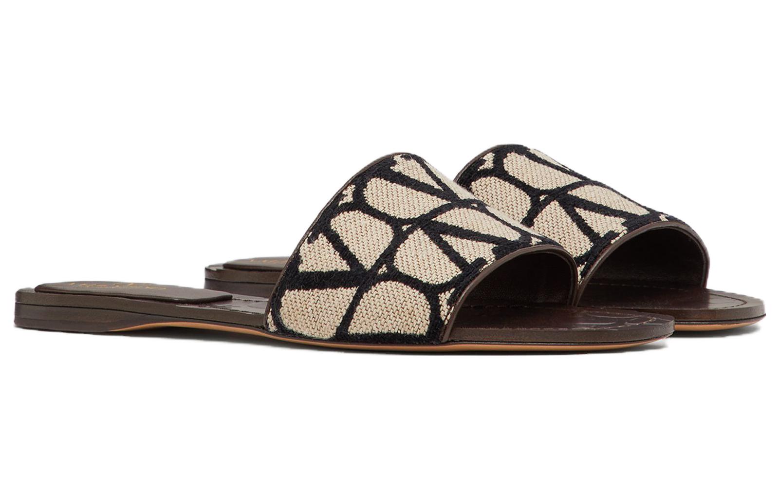 Lookbook (Women) Valentino Knit Slip-On Flat 'Beige Black' 2W0S0GS4WIC6ZN
