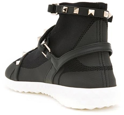 (W) Valentino Stokin Rajut Pertengahan-Tinggi 'Hitam' RW2S0F82PBH0NI Lookbook (W) Valentino Stokin Rajut Pertengahan-Tinggi 'Hitam' RW2S0F82PBH0NI