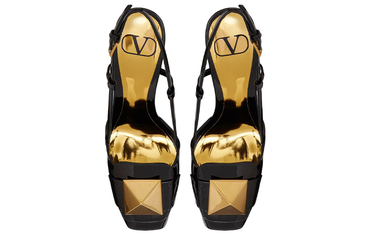 Lookbook (W) Valentino One Stud 'Sandal Bertumit Hitam'. 1W2S0ER2LAF0NO