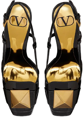 (W) Valentino One Stud 'Sandal Bertumit Hitam'. 1W2S0ER2LAF0NO Lookbook (W) Valentino One Stud 'Sandal Bertumit Hitam'. 1W2S0ER2LAF0NO