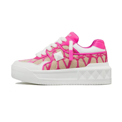 (W) Valentino One Stud Low 'Pink Beige'
