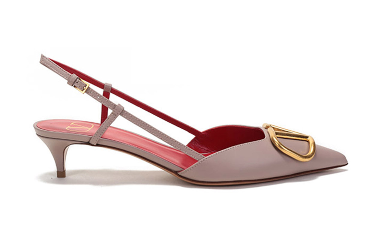 Order (W) Valentino Rockstud 'Abu Muda Merah Muda' VW2S0Q70DSHP45