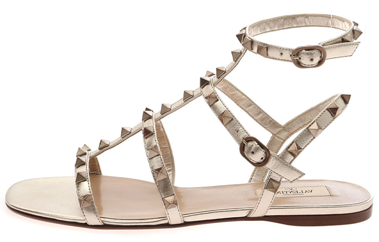 (W) Valentino Rockstud 'Platinum'