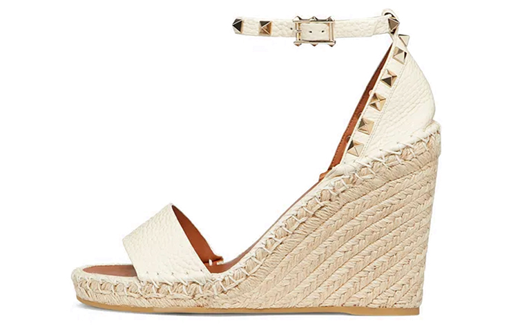 (W) Valentino Rockstud 'White'