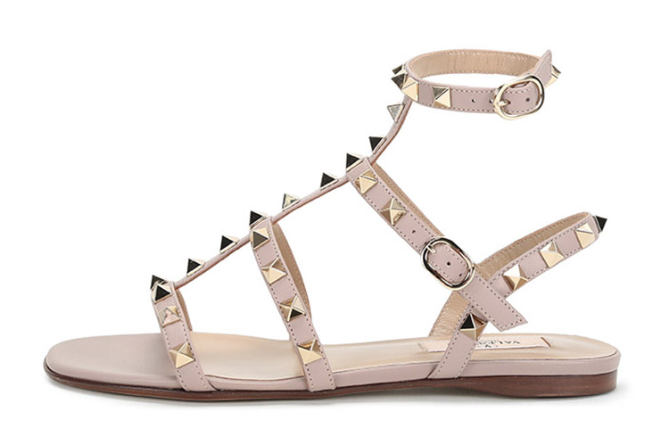 (W) Valentino Rockstud Flat Calfskin Sandal 'Grey Pink'
