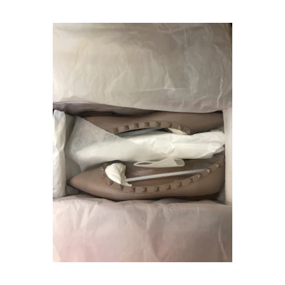 (W) Valentino Rockstud Flats 'Nude Pink'