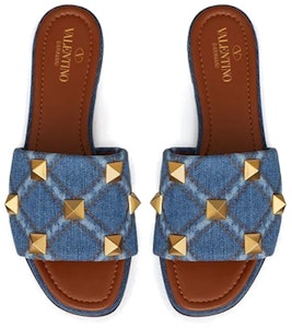 (W) Valentino Rockstud Sandal Kulit 'Biru' XW0S0BK4UFD097 Lookbook (W) Valentino Rockstud Sandal Kulit 'Biru' XW0S0BK4UFD097