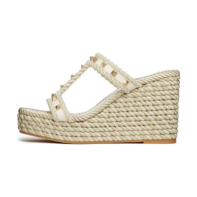 (W) Valentino Rockstud Slide 'Beige'