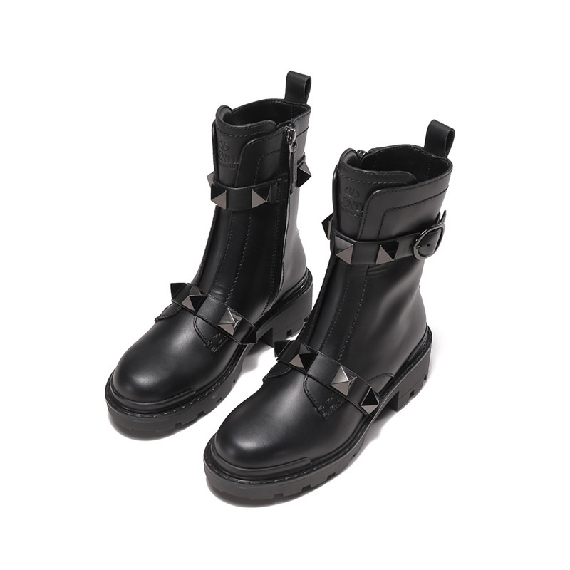 Lookbook (Women) Valentino Roman Stud 'Black' 1W2S0CJ3FYP0NO