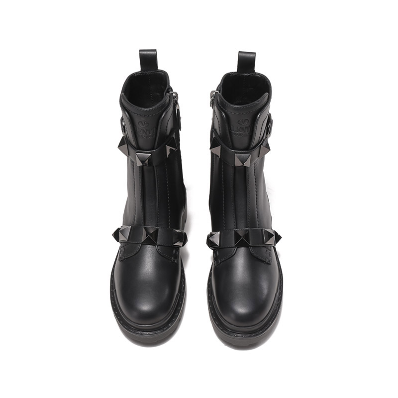 Shop (Women) Valentino Roman Stud 'Black' 1W2S0CJ3FYP0NO