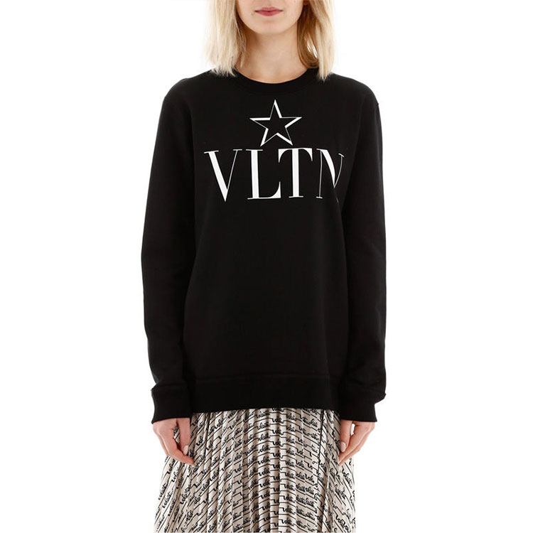 Lookbook (W) Valentino SS21 Sweatshirt Hitam Lengan Panjang Crewneck. TB3MF05C5B30N1