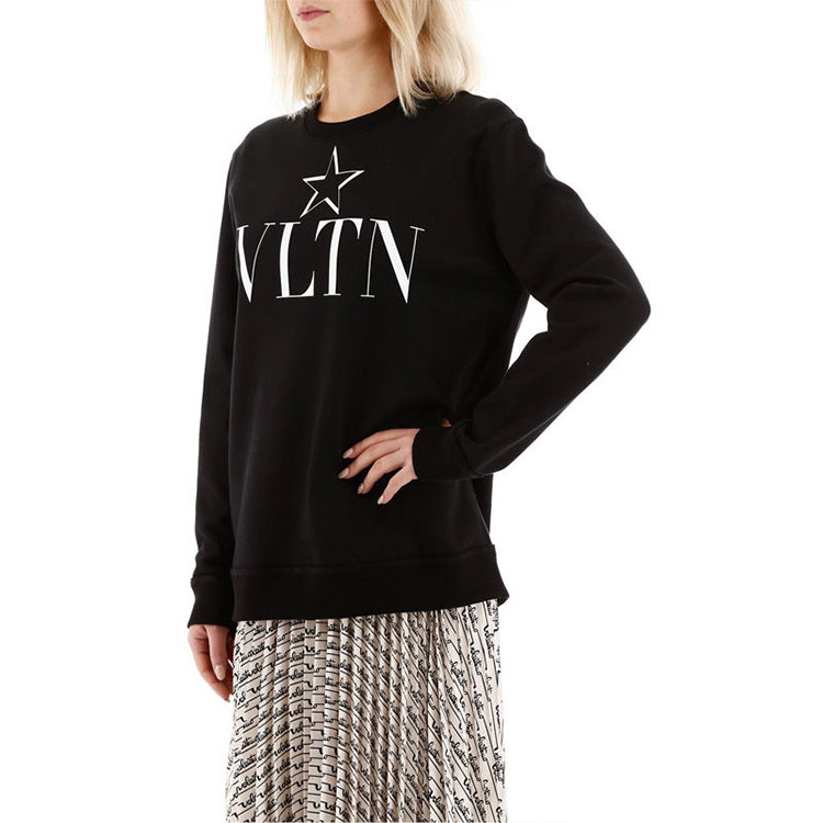 Purchase (W) Valentino SS21 Sweatshirt Hitam Lengan Panjang Crewneck. TB3MF05C5B30N1