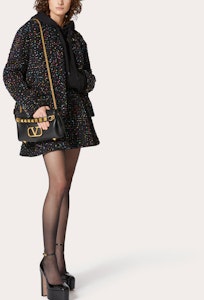 (W) Valentino SS22 Hoodie Rajut Hitam Pullover XB3MF16C71R0NO Lookbook (W) Valentino SS22 Hoodie Rajut Hitam Pullover XB3MF16C71R0NO