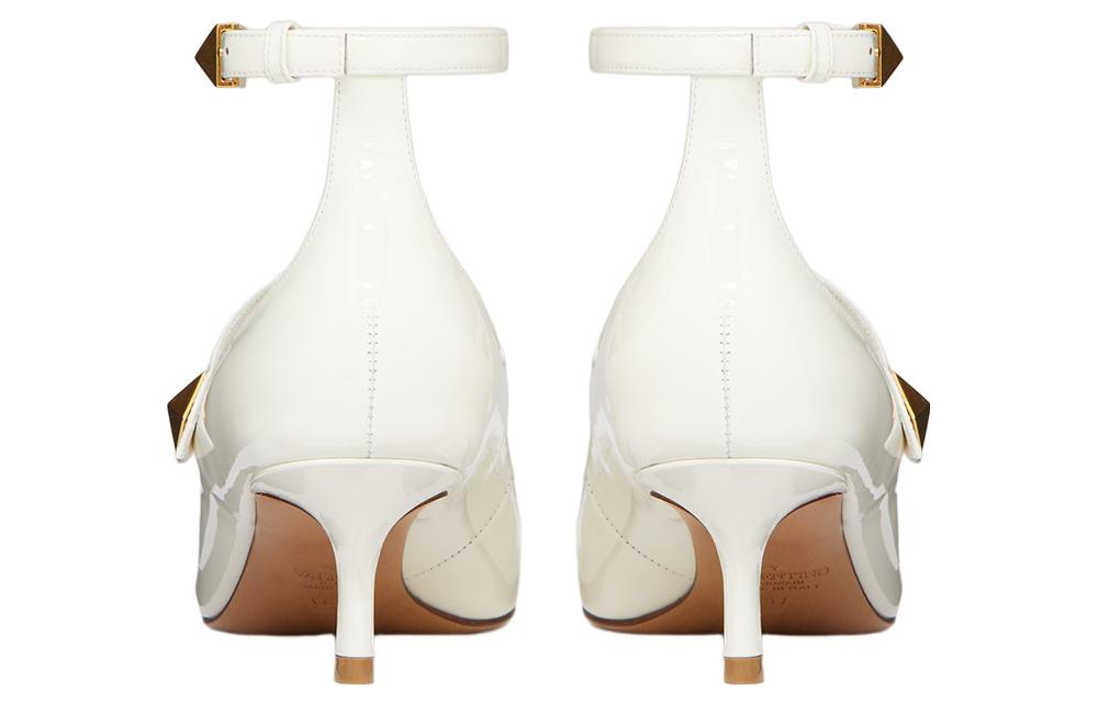 Shop Valentino華倫天奴 TIPTOE 漆皮 尖頭扣子 細跟 高筒鞋 女款 白色