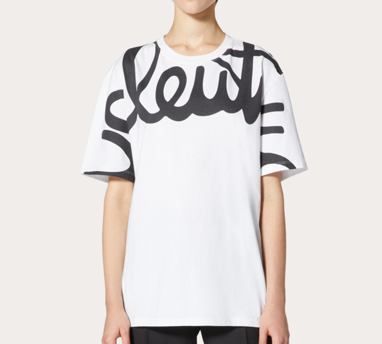 Sizing (W) Valentino Kaos Oversized Putih Lengan Pendek dengan Cetak Huruf TB3MG04R55WA01