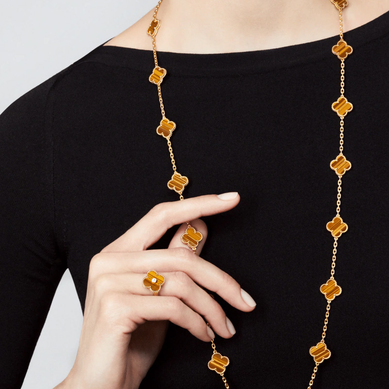 Purchase (W) Kalung Emas 18K Van Cleef & Arpels Fashion Stylish. VCARD39900