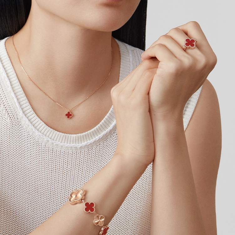 Details for (W) 梵克雅寶Alhambra 18K玫瑰金雙面戒指女款 - 玫瑰金配色 VCARP7U500