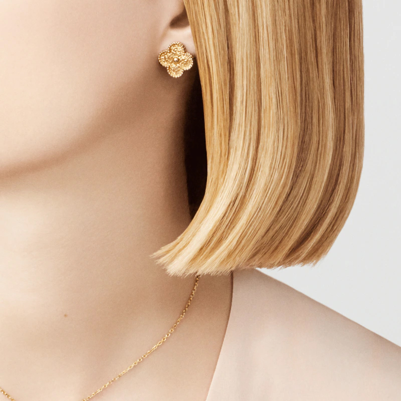 Details for (W) Kalung Van Cleef & Arpels Classic 18k Emas Wanita - Trendi & Elegan. VCARO1IF00