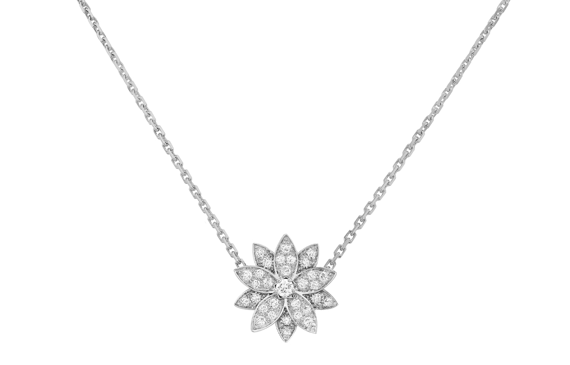 (Women) Van Cleef & Arpels Lotus Pendant Necklace Small Model Gold for Women. VCARO6P600
