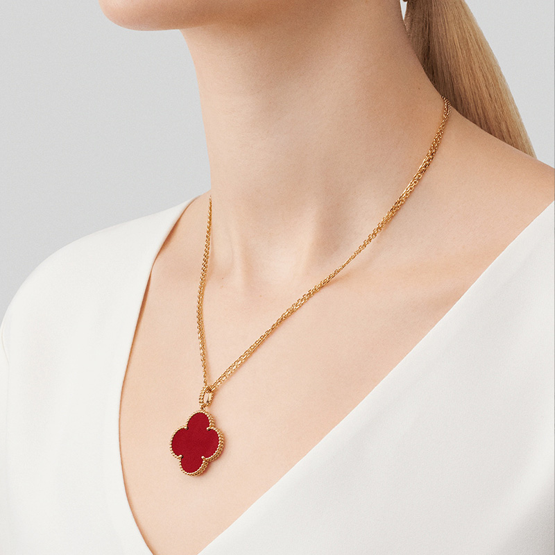 Sizing (W) Kalung Emas Van Cleef & Arpels Magic Alhambra Red Carnelian 18K. VCARO49N00