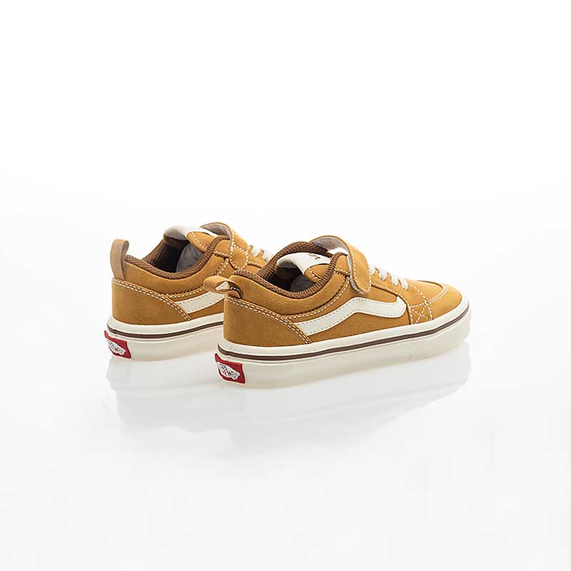 Lookbook (W) Vans 15-22 Hi-Top Sneakers oleh Jett. V233141004