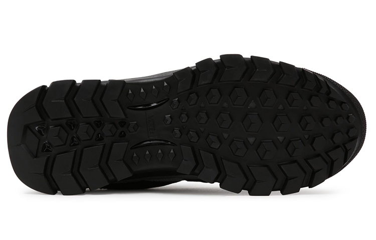 Shop (W) Vans AMZN Trailhead“黑色绿意” VN0A7TO2ASI
