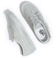 Vans Authentic 低筒 板鞋 女款 珍珠灰 Shop Vans Authentic 低筒 板鞋 女款 珍珠灰