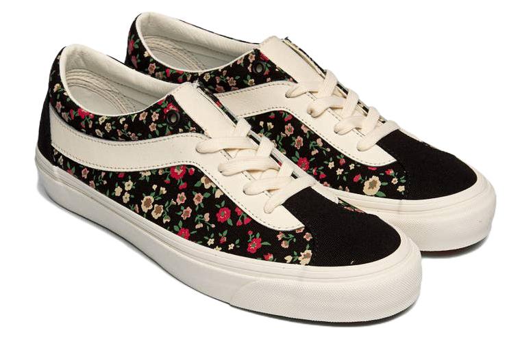 Lookbook (W) Sepatu Vans Bold Ni 'Black Floral' VN0A5DYABA2