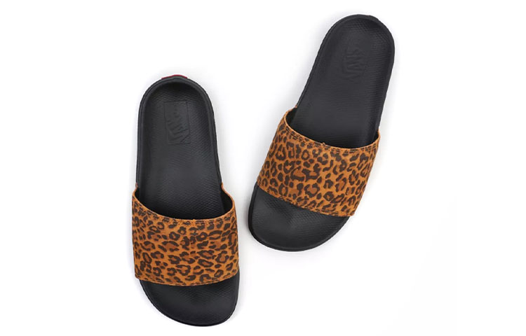 Shop (W) Vans美洲豹La Costa棕色拖鞋 VN0A5HFEA81