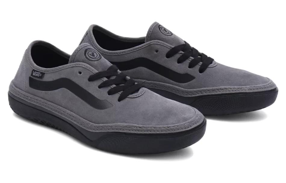 Lookbook (W) Vans Circle Vee 'Kelabu Gelap' VN0005VGPBQ