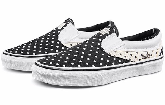 Vans Classic Slip-On 'Hitam Putih Sail' VN0A38F7VMD Order Vans Classic Slip-On 'Hitam Putih Sail' VN0A38F7VMD