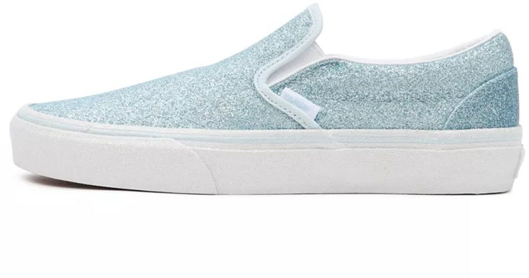 women-vans-classic-slip-on-glitter-blue-vn-000-xg-8-b07