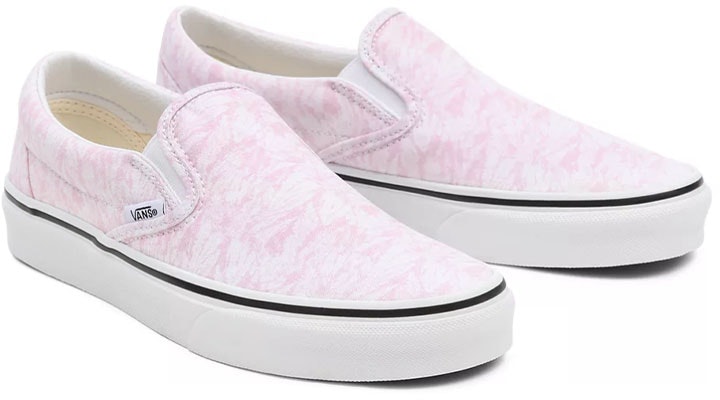 Vans 浅粉蓝经典便鞋 VN000XG8B0O Lookbook Vans 浅粉蓝经典便鞋 VN000XG8B0O
