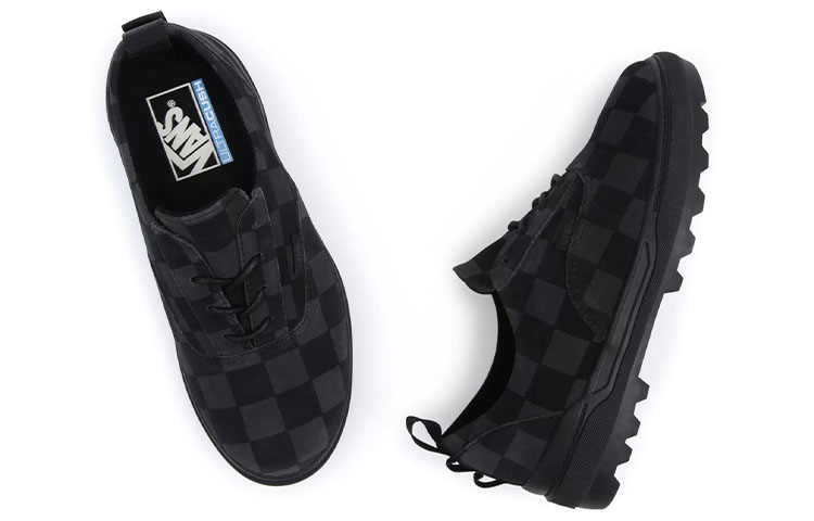Shop Vans Colfax 低筒 經典休閒板鞋 男女皆適 黑色 棋盤格