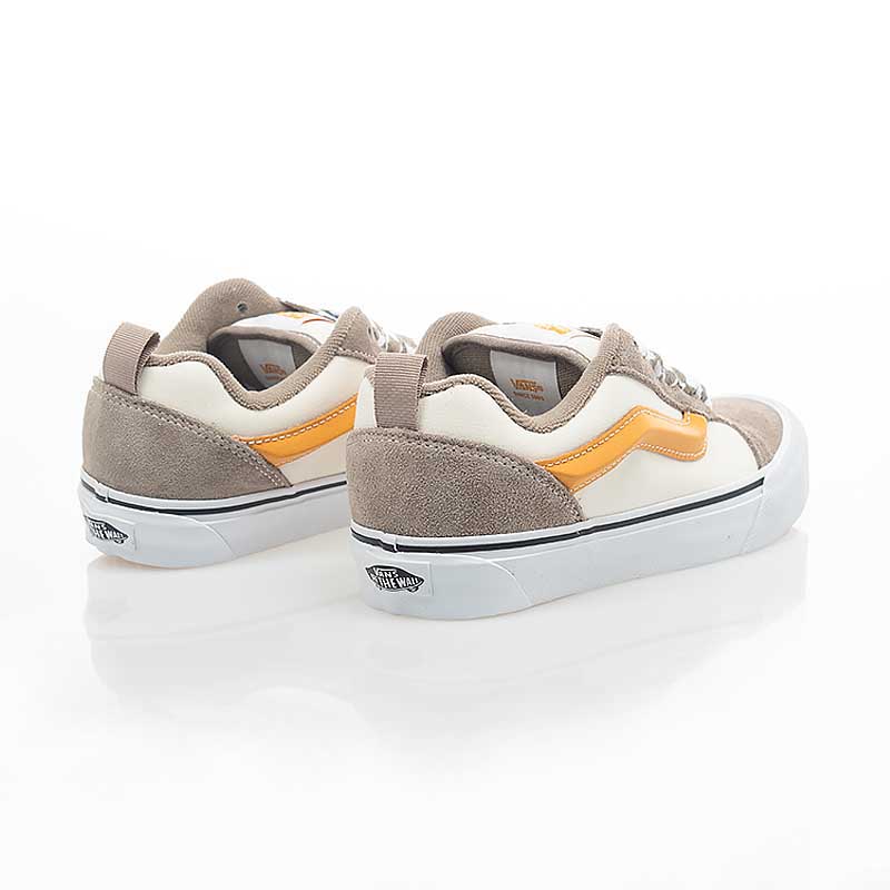 Lookbook (W) Vans Knu Skool Sepatu Sneakers V140120029