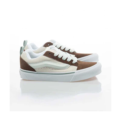 (W) Vans Knu Skool Sneakers