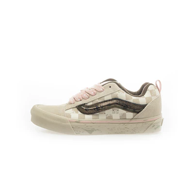 (W) Vans Knu Skool Sneakers
