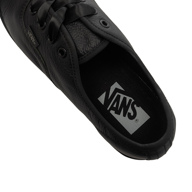 Details for (W) Vans LX Authentic Prima 黑色簡約麵條帆布鞋 V160101022