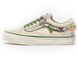 (Women) Vans Old Skool LX Charms Sneakers V150105022 (Women) Vans Old Skool LX Charms Sneakers V150105022