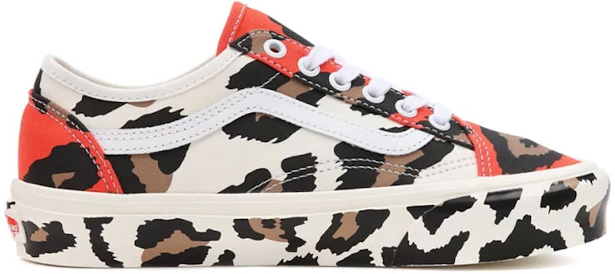 Vans Animal Old Skool Tapered Sepatu Hitam/Putih/Merah VN0A54F4B6B Order Vans Animal Old Skool Tapered Sepatu Hitam/Putih/Merah VN0A54F4B6B