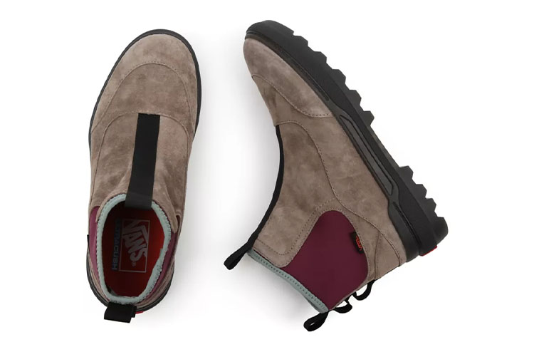 Shop (W) Vans 户外麂皮 Colfax 靴子 '棕红' VN0A5HFAB17