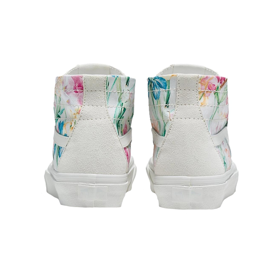 Lookbook (W) Vans SK8-HI 'Putih Biru Merah' VN0009QPBMB