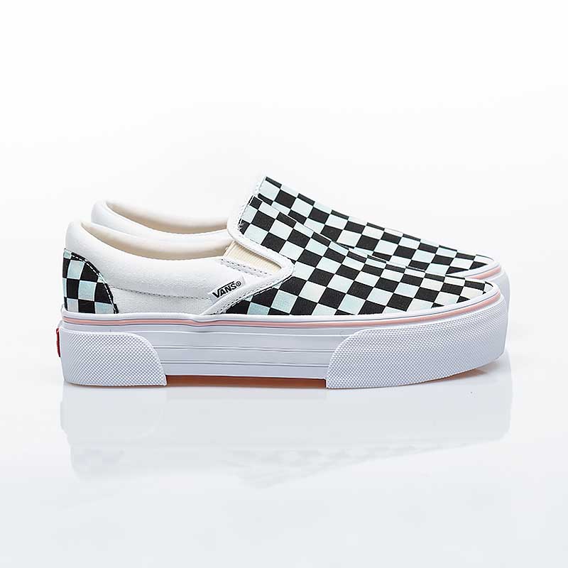 (Women) Vans Slip On Checkerboard Sneakers V231308001