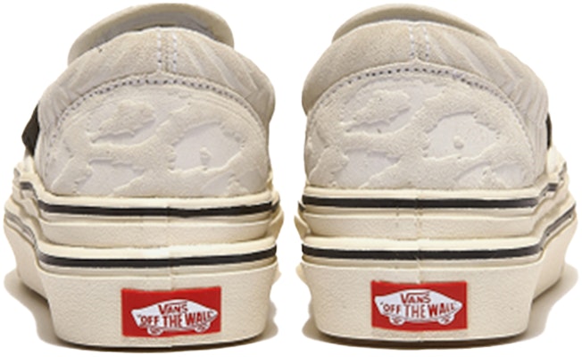 Vans slip-on 超級舒適高科技 低筒 滑板鞋 女款 米色 Shop Vans slip-on 超級舒適高科技 低筒 滑板鞋 女款 米色