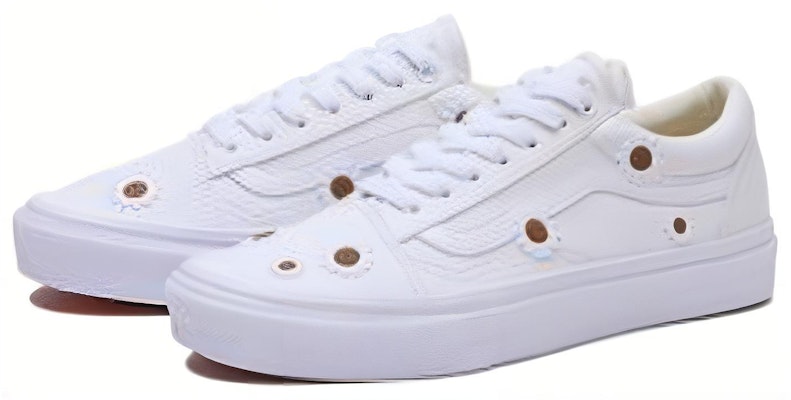 (W) 반스 올드스쿨 "화이트 플라워" (V36CF) 634461-0001 Lookbook (W) 반스 올드스쿨 "화이트 플라워" (V36CF) 634461-0001