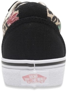 Vans Ward Jahe Manis Hitam VN0A3IUNXWN Shop Vans Ward Jahe Manis Hitam VN0A3IUNXWN
