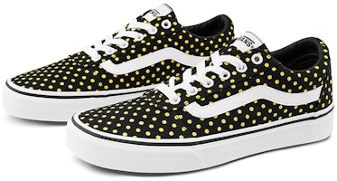 Vans Ward Hitam dan Putih VN0A3IUN2AC Order Vans Ward Hitam dan Putih VN0A3IUN2AC