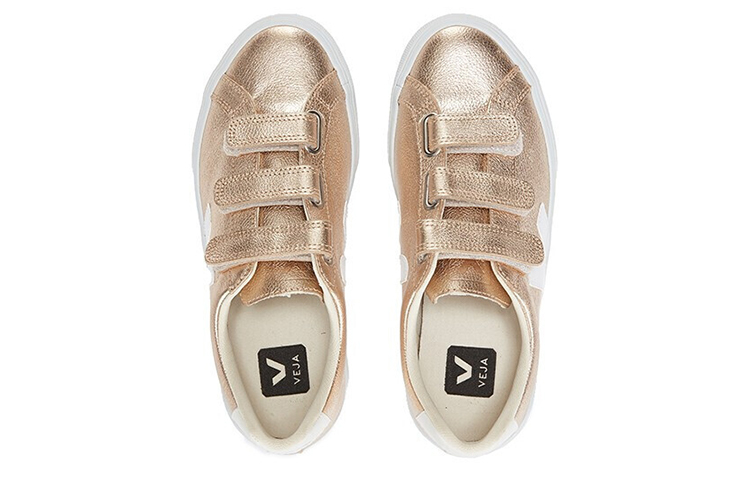 Lookbook (W) VEJA 3-Lock Logo ''Goud'' EL022412A