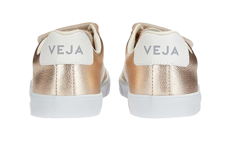 Shop (W) VEJA 3-Lock Logo ''Goud'' EL022412A